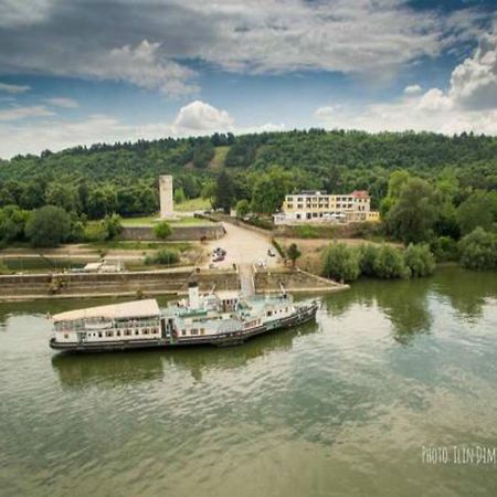 Kozloduy Хотелски Комплекс Радецки Град Козлодуй מראה חיצוני תמונה